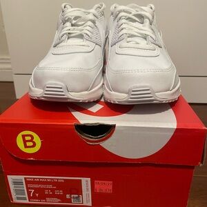 White Nike Air Max 90 LTR